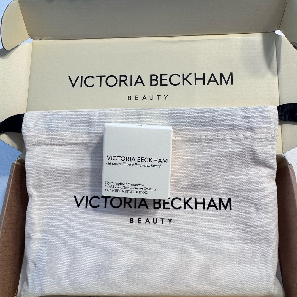 Victoria Beckham eyeshadow MINK